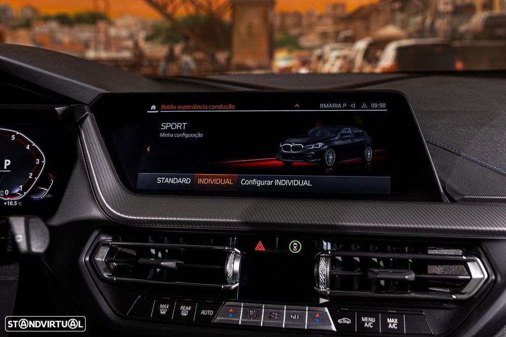 BMW 118 i Pack Desportivo M Auto - 17