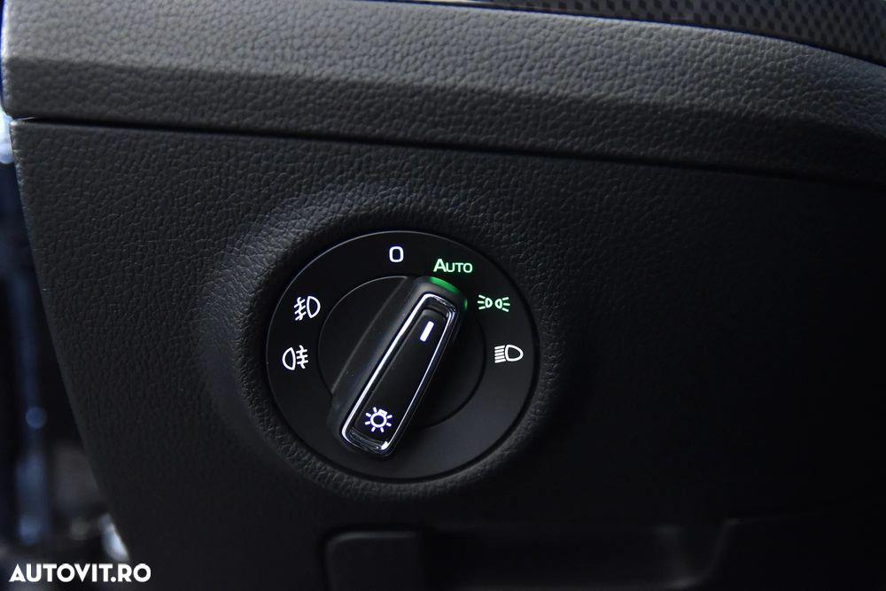 Skoda Superb 2.0 TDI DSG Sportline - 17