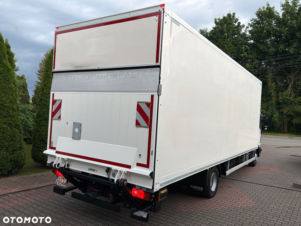 MAN 12.220 MANUAL / IZOTERMA CHŁODNIA / AGREGAT HWASUNG 500 -20 / +20 STOPNI / WINDA 1.5 TONY / STAN WZOROWY JAK NOWY / DUŻA PAKA / MAŁY PRZEBIEG - 8
