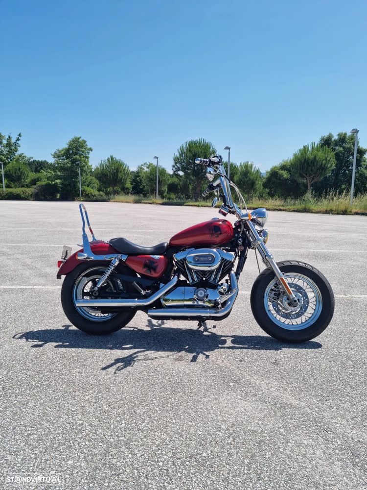 Harley-Davidson Sportster 1200 Custom - 6