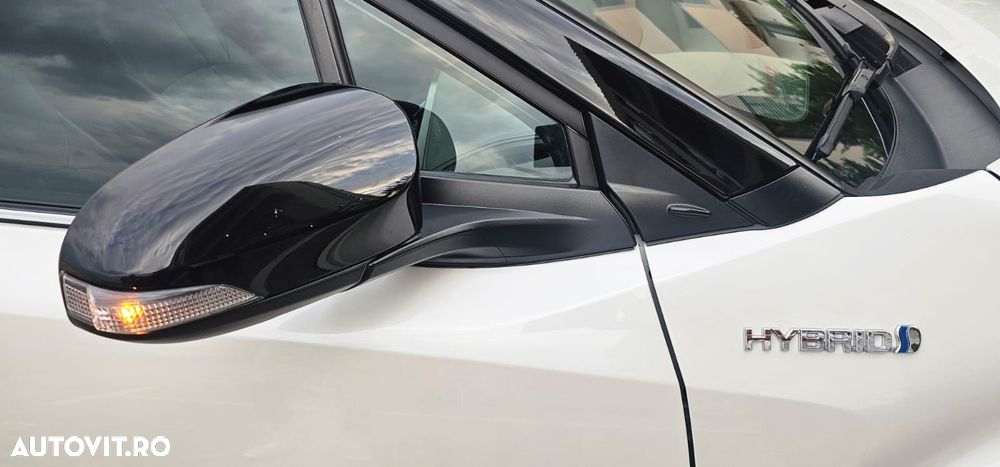 Toyota C-HR 2.0 HSD 184 CP 4x2 CVT Classy Bi-Tone - 27