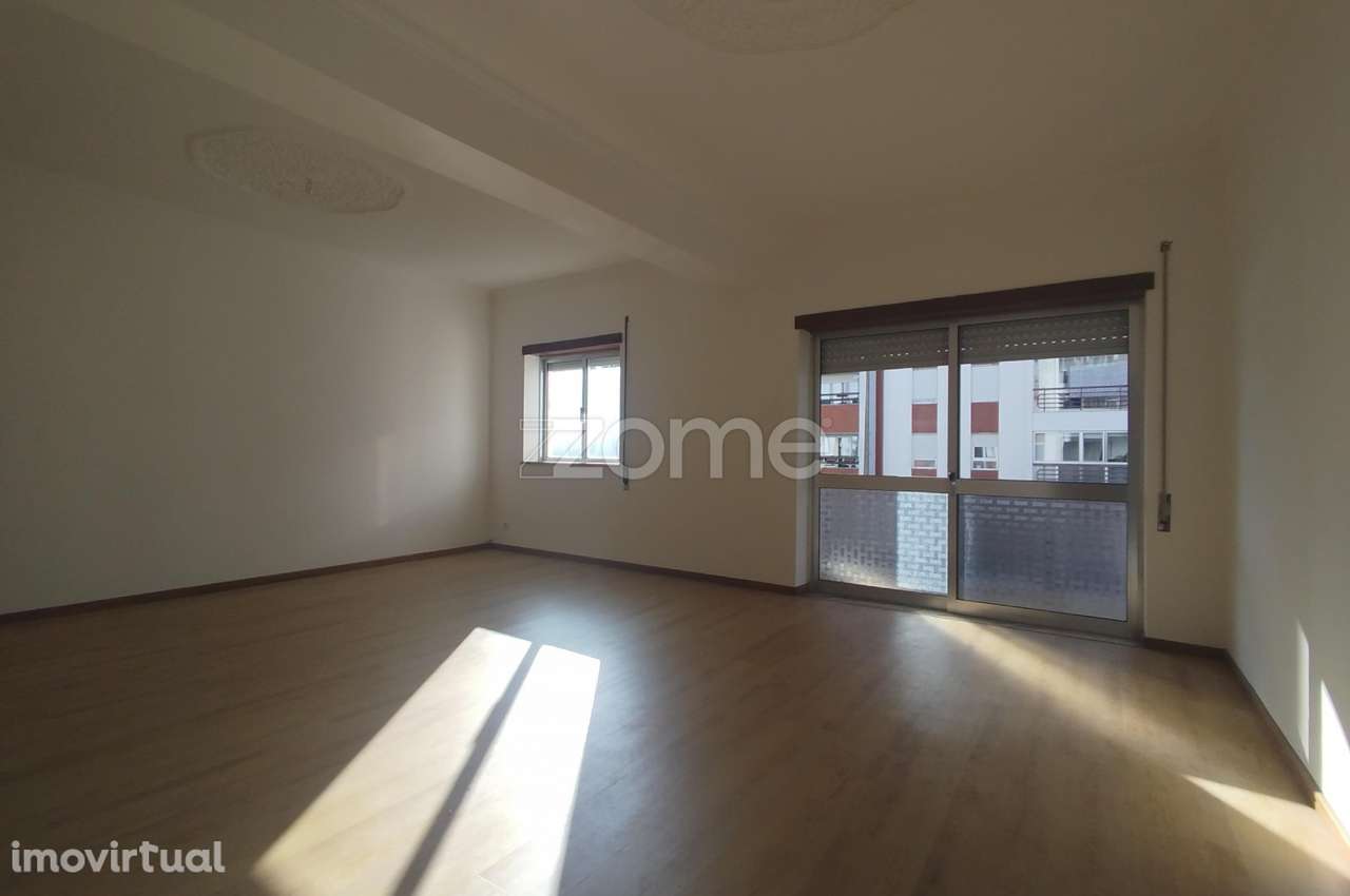 T3 - Urb. da Várzea - Coimbra - Grande imagem: 2/24