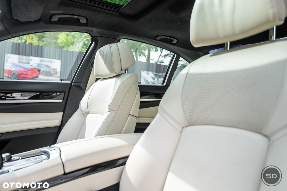 BMW-ALPINA B7 Bi-Turbo Switch-Tronic - 13