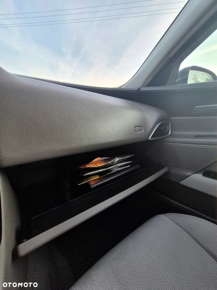 Jaguar XE 20d Prestige - 17