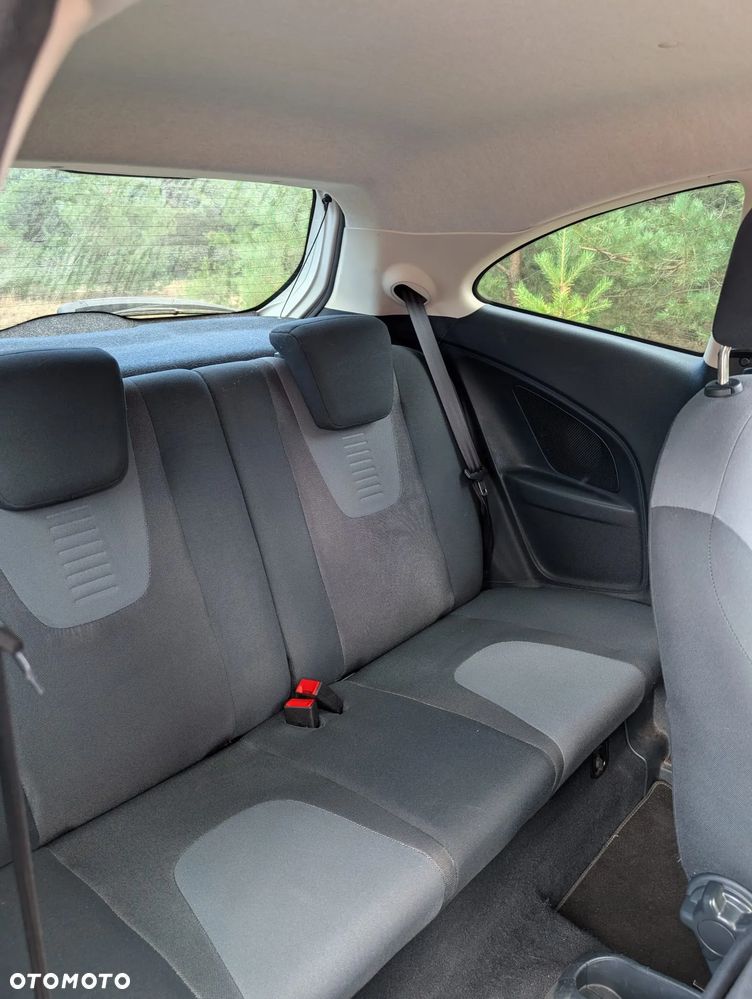 Ford KA 1.2 Ambiente - 15