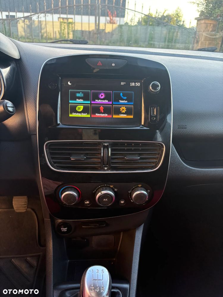 Renault Clio - 21