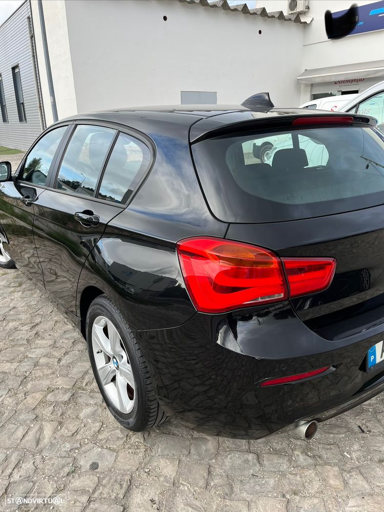 BMW 116 d EfficientDynamics — fotografia 7