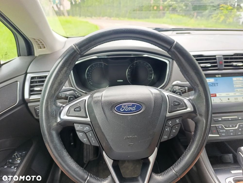 Ford Mondeo 2.0 TDCi Titanium PowerShift - 11