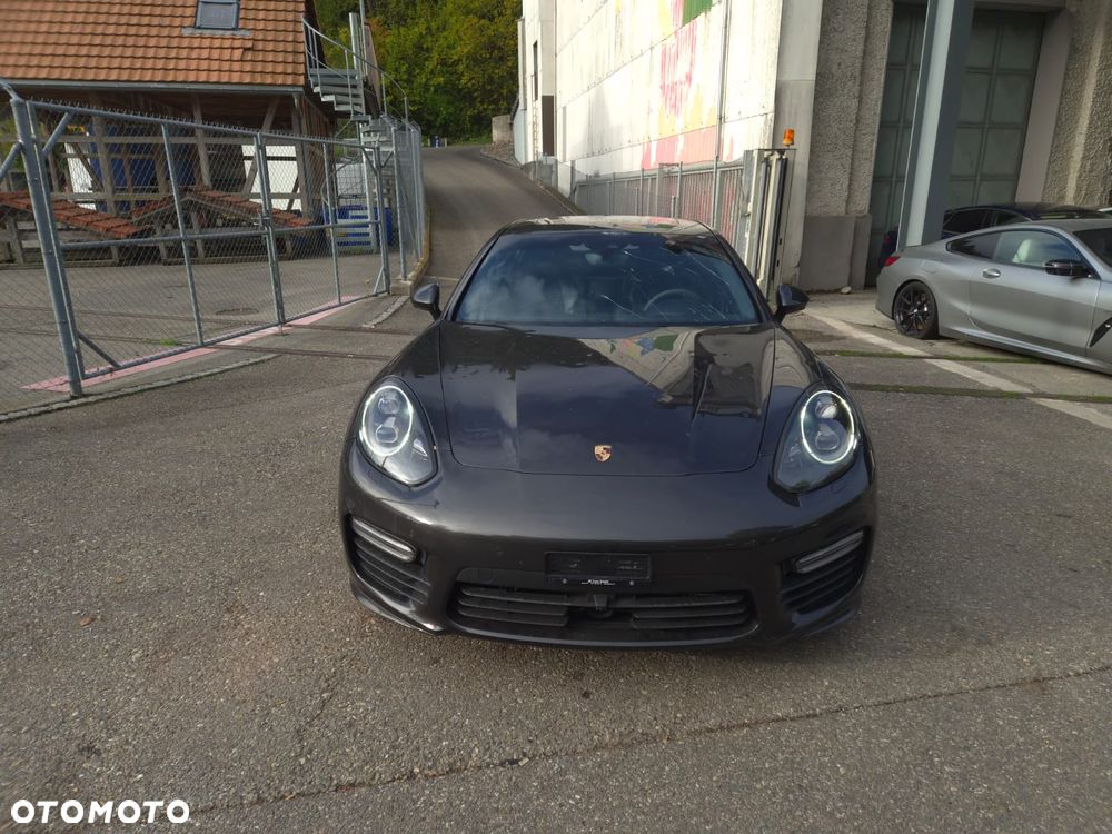 Porsche Panamera GTS - 3