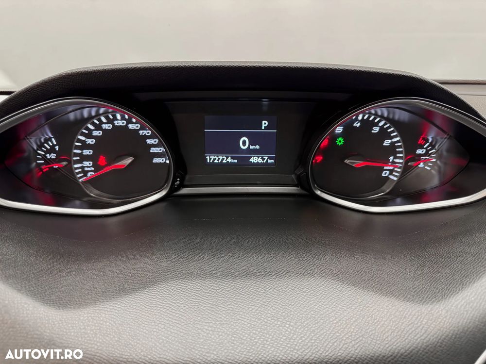 Peugeot 308 ver-1-2l-puretech-130-s-s-eat8-allure - 25