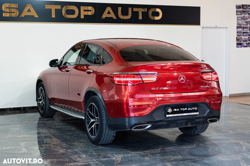Mercedes-Benz GLC Coupe 250 4Matic 9G-TRONIC AMG Line - 37