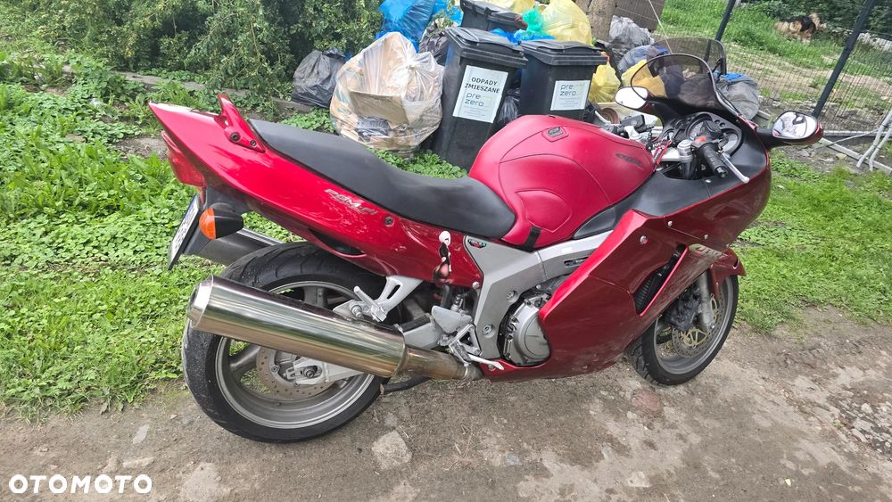 Honda CBR - 13