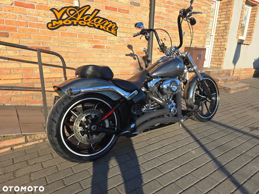 Harley-Davidson FXSB Breakout - 13