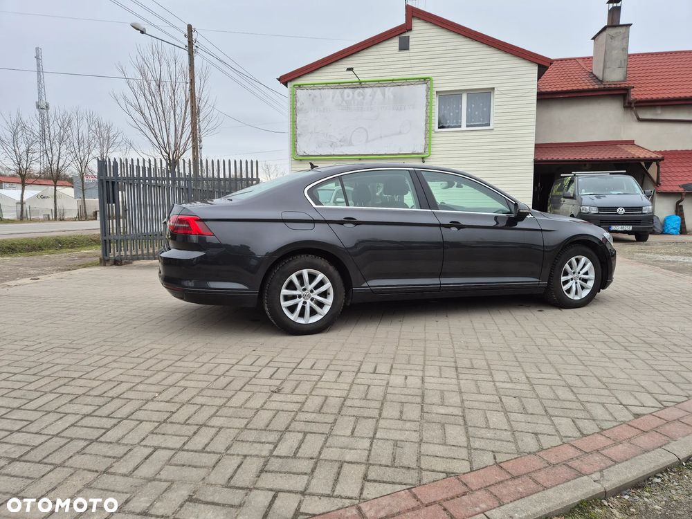 Volkswagen Passat 1.6 TDI BMT Comfortline - 6