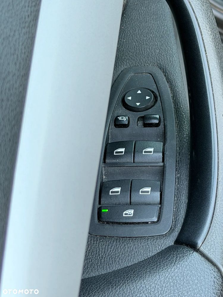 BMW X1 xDrive18d xLine - 22