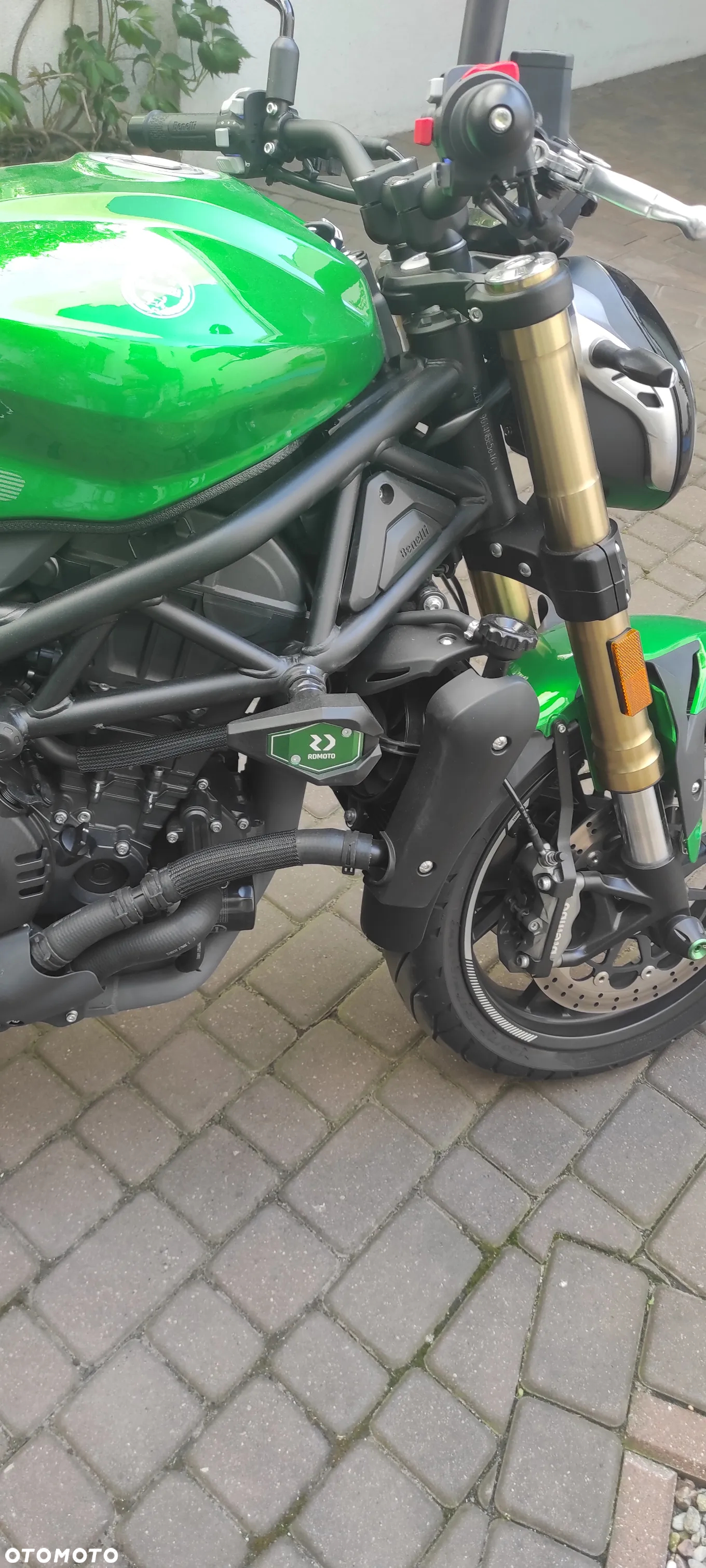 Benelli 752 S - 7