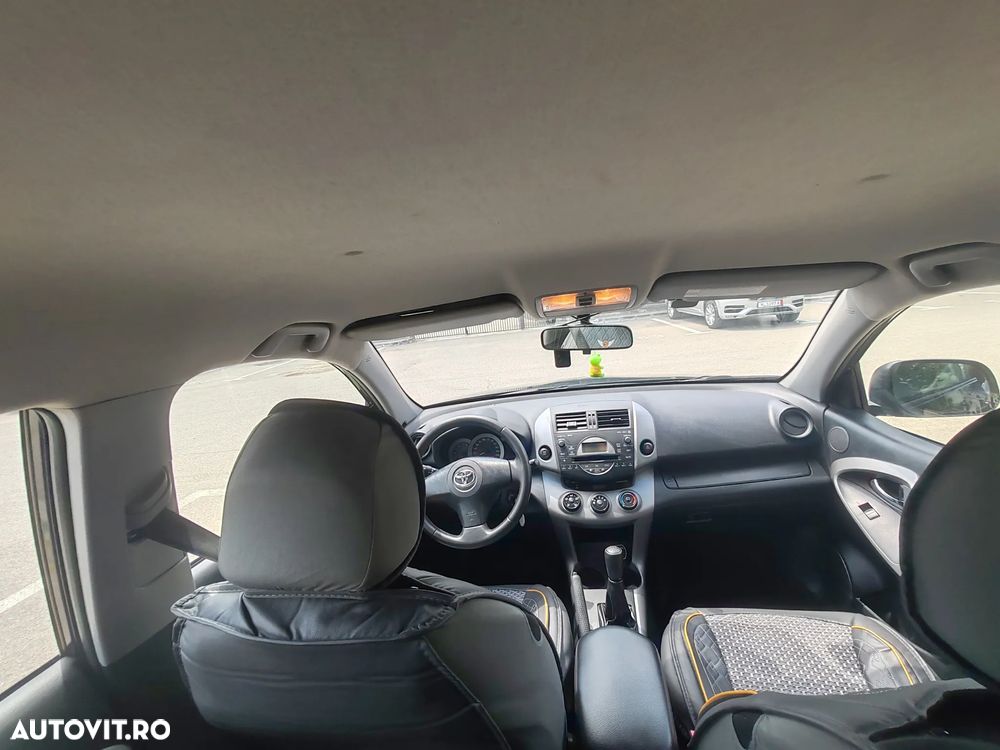 Toyota RAV4 2.0 Confort - 16