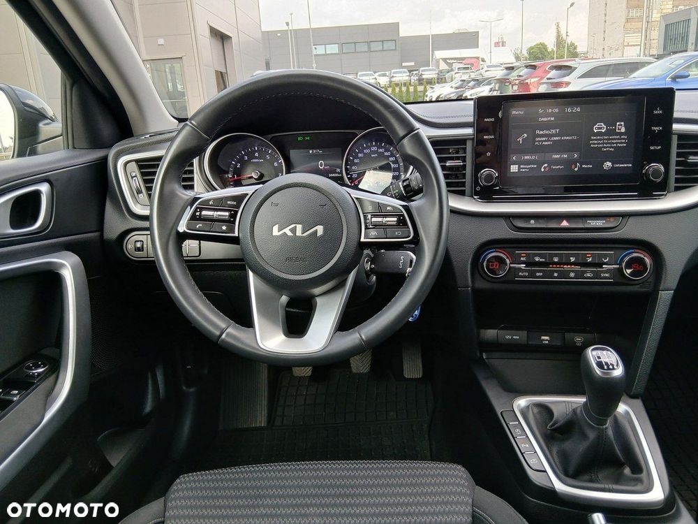Kia Ceed 1.5 T-GDI M - 14