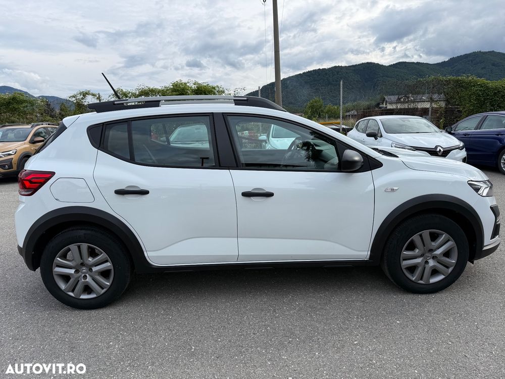 Dacia Sandero Stepway TCe 90 Essential - 8