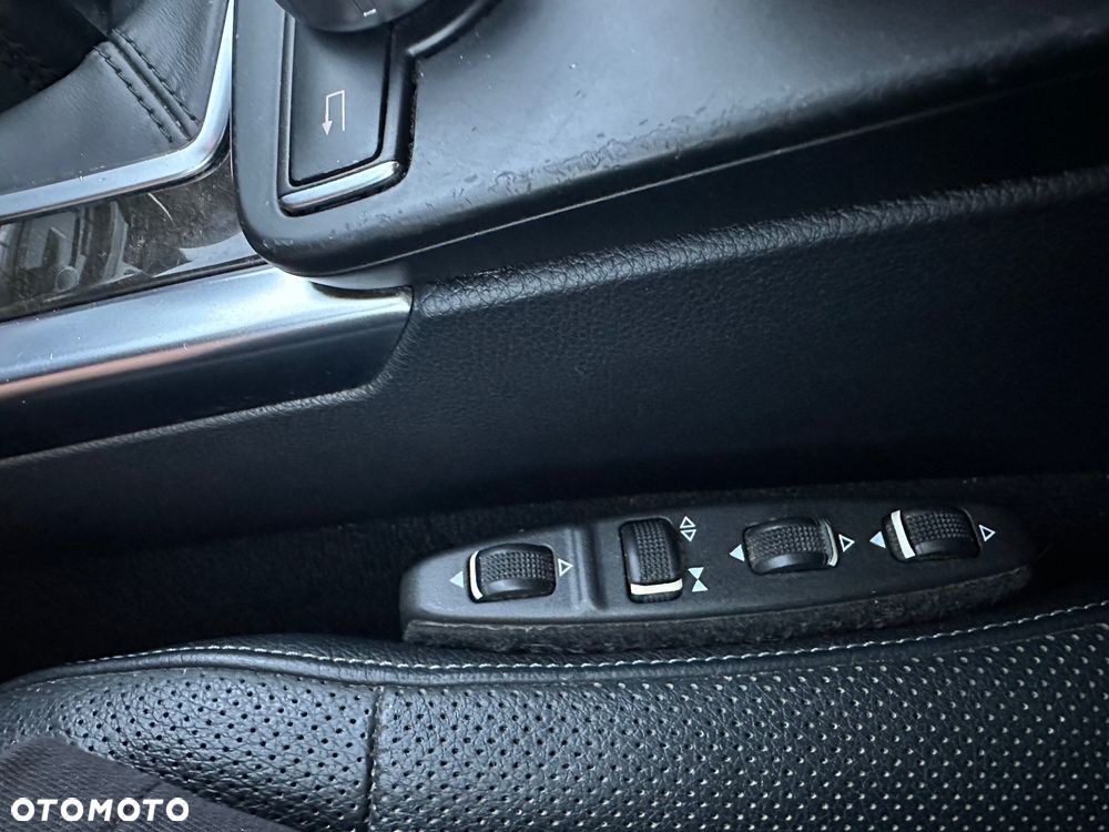 Mercedes-Benz Klasa E 220 CDI BlueEff Avantgarde - 15