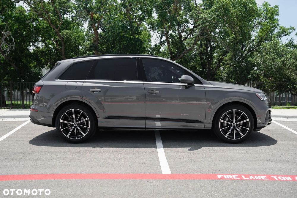 Audi Q7 - 12