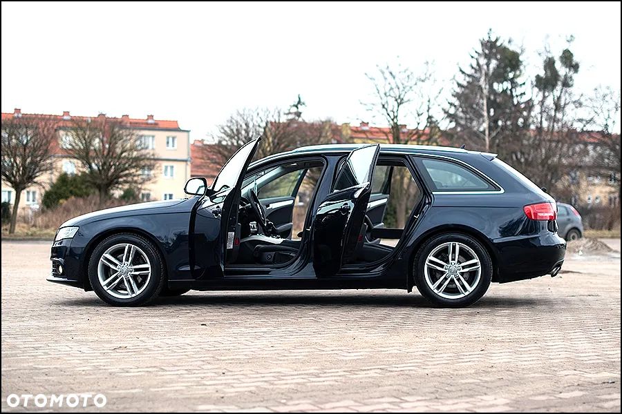 Audi A4 Avant - 13