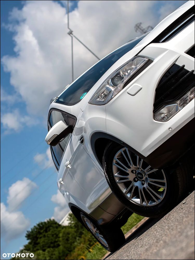 Ford Kuga - 12