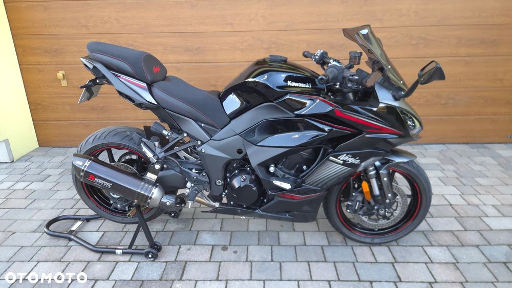 Kawasaki Ninja 1000 SX - 16