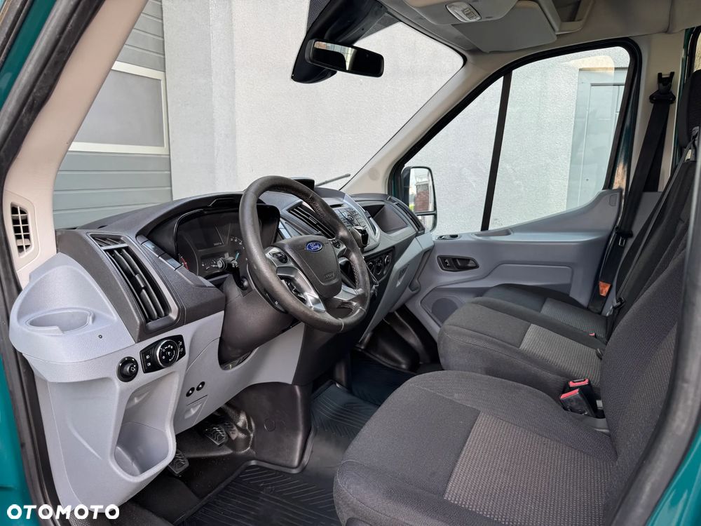 Ford Transit - 13