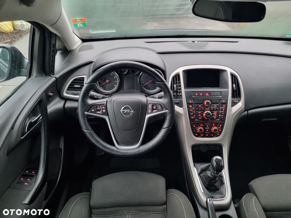 Opel Astra 1.4 Turbo Exklusiv - 19