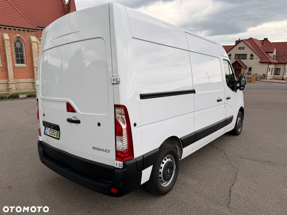 Renault Master L2H2  2.3 136KM - 5