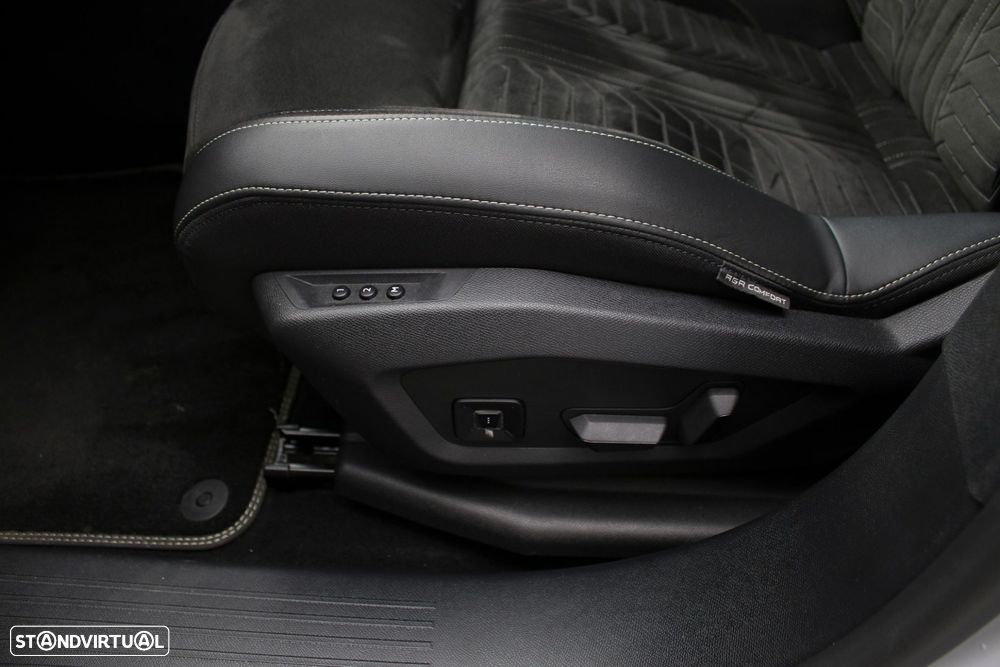 Peugeot 3008 1.2 Hybrid GT e-DCS6 - 19