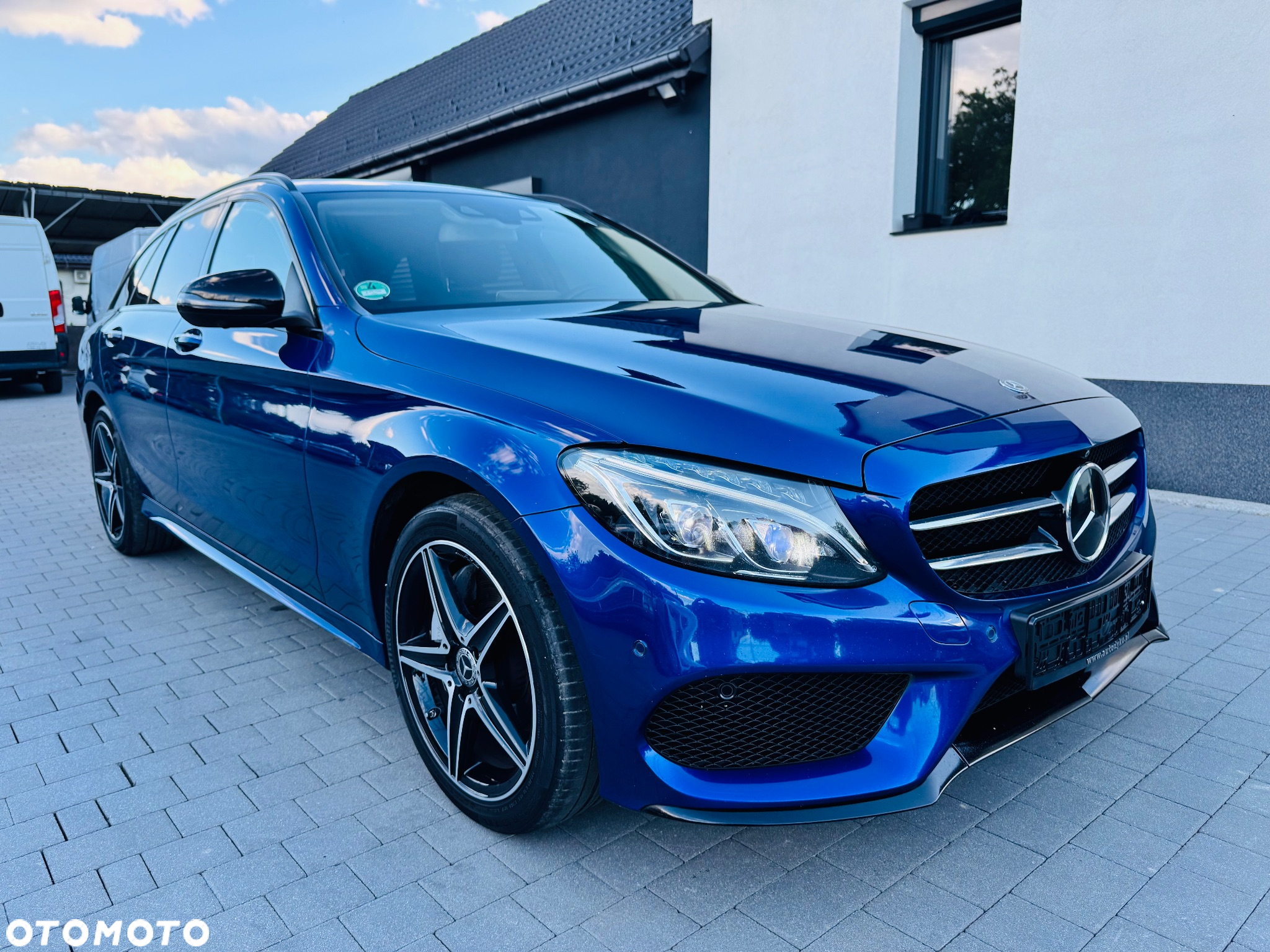 Mercedes-Benz Klasa C 250 T 7G-TRONIC AMG Line - 2