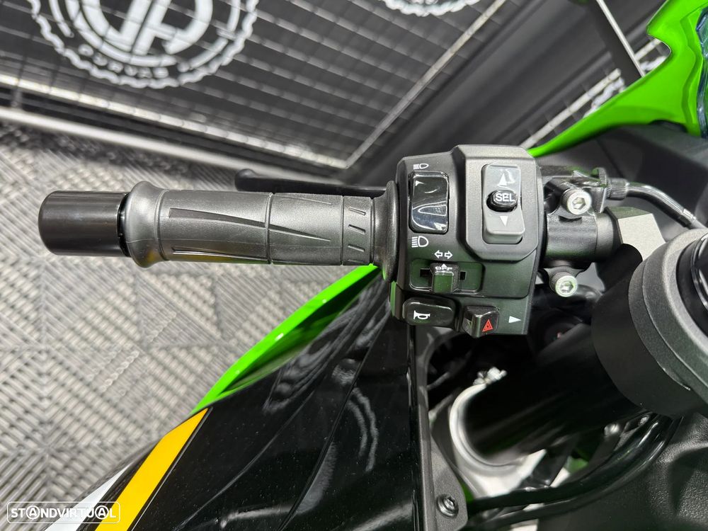 Kawasaki ZX 6R - 7