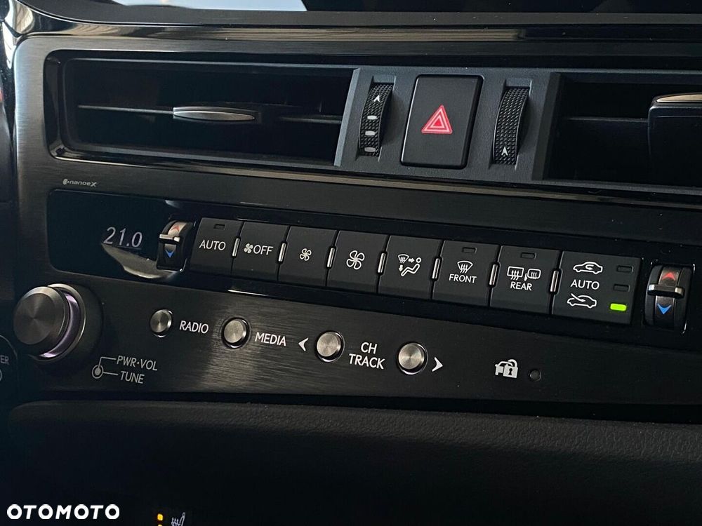 Lexus ES 300h Business Edition - 21