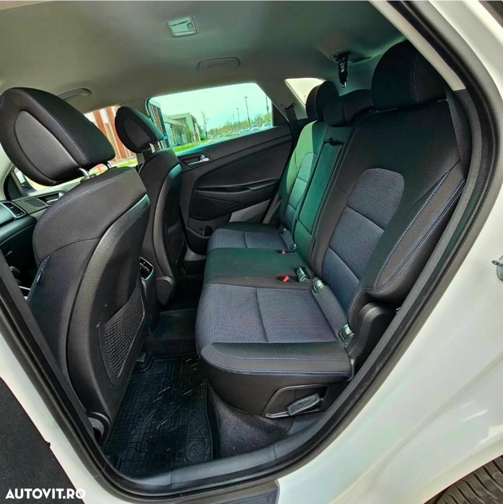Hyundai Tucson blue 1.6 CRDi 2WD DCT Premium - 10