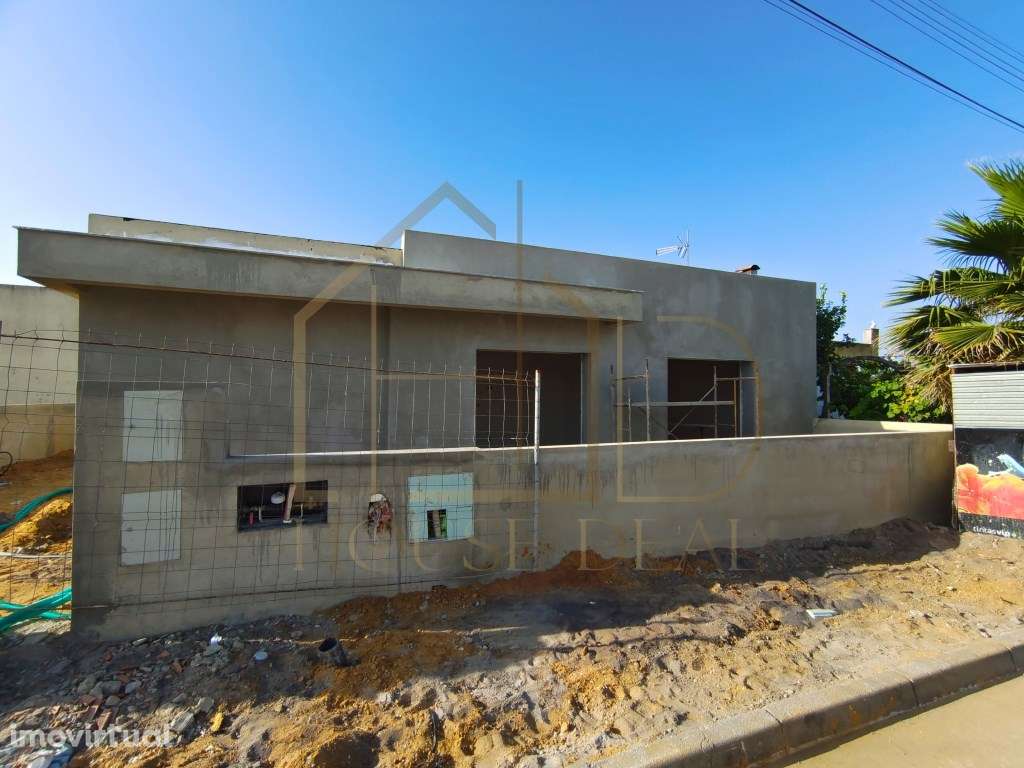 DESLUMBRANTE Moradia T4 com Garagem. Pinhal do General. Fernão Ferro - Grande imagem: 2/32