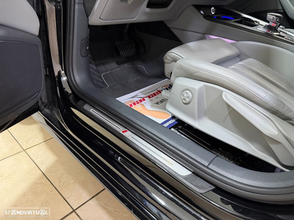 Audi A4 35 TDI S line S tronic - 13