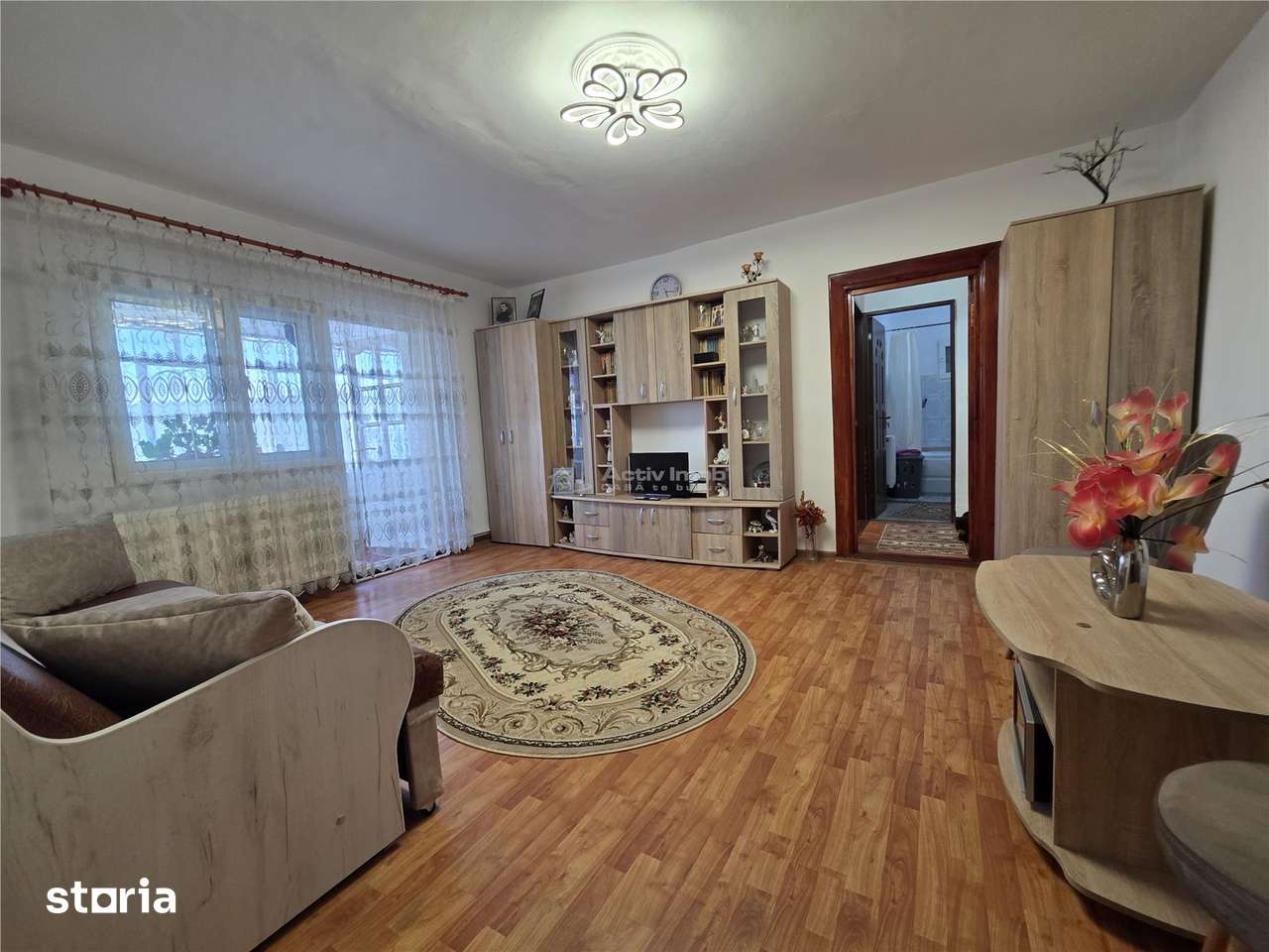 2 camere, renovat, mobilat, 56 mp, etaj 4, zona Pod — fotografia 1