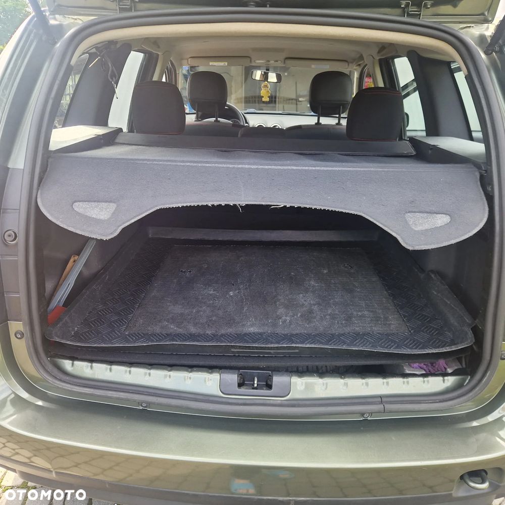 Dacia Duster 1.6 Laureate 4x4 - 6