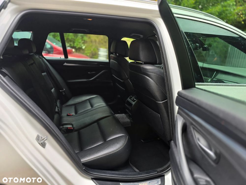 BMW Seria 5 520d xDrive Luxury Line - 15