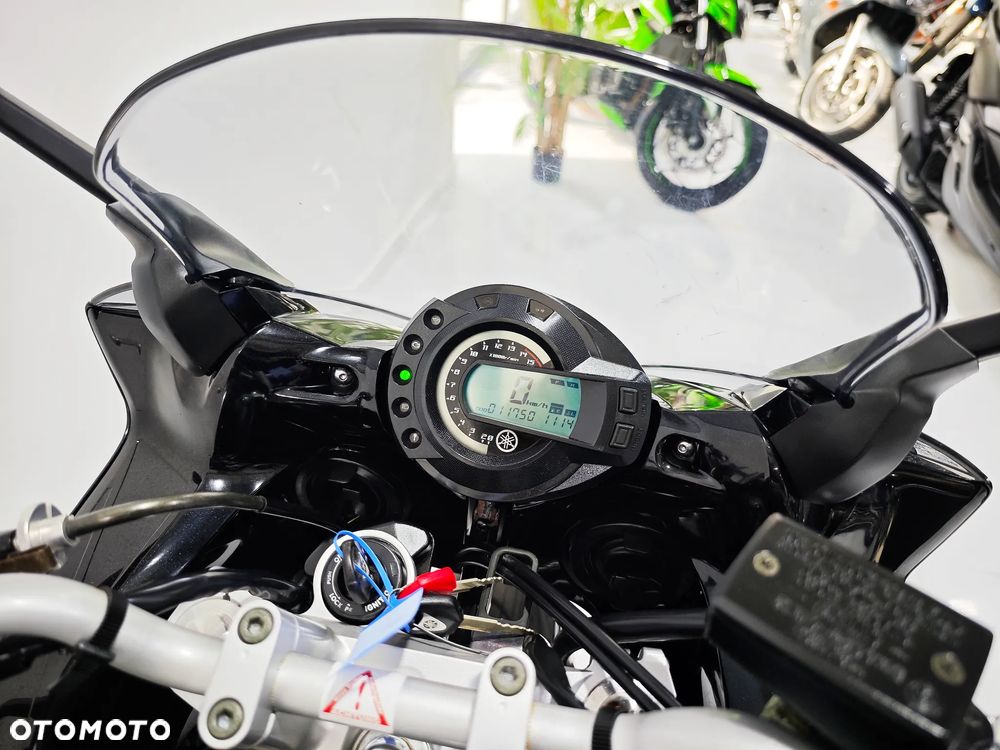 Yamaha FZ - 5