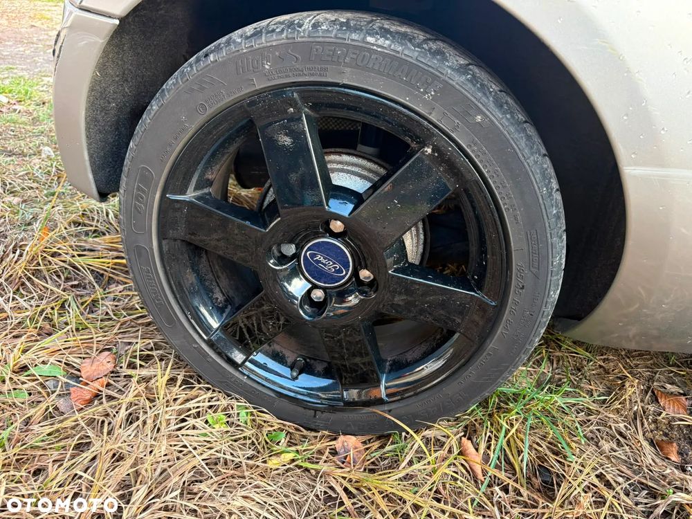 Ford Streetka 1.6 - 15