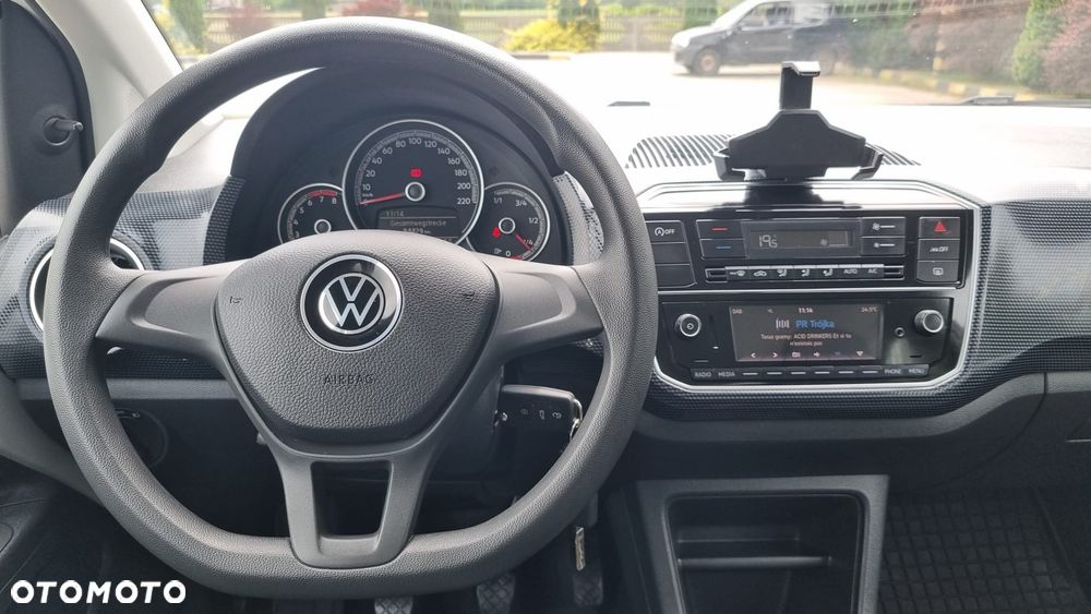 Volkswagen up! Active - 21