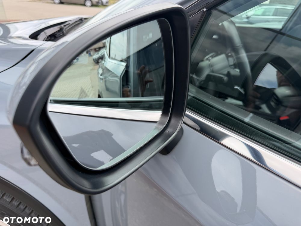 Nissan Qashqai 1.3 DIG-T MHEV N-Connecta Xtronic - 28