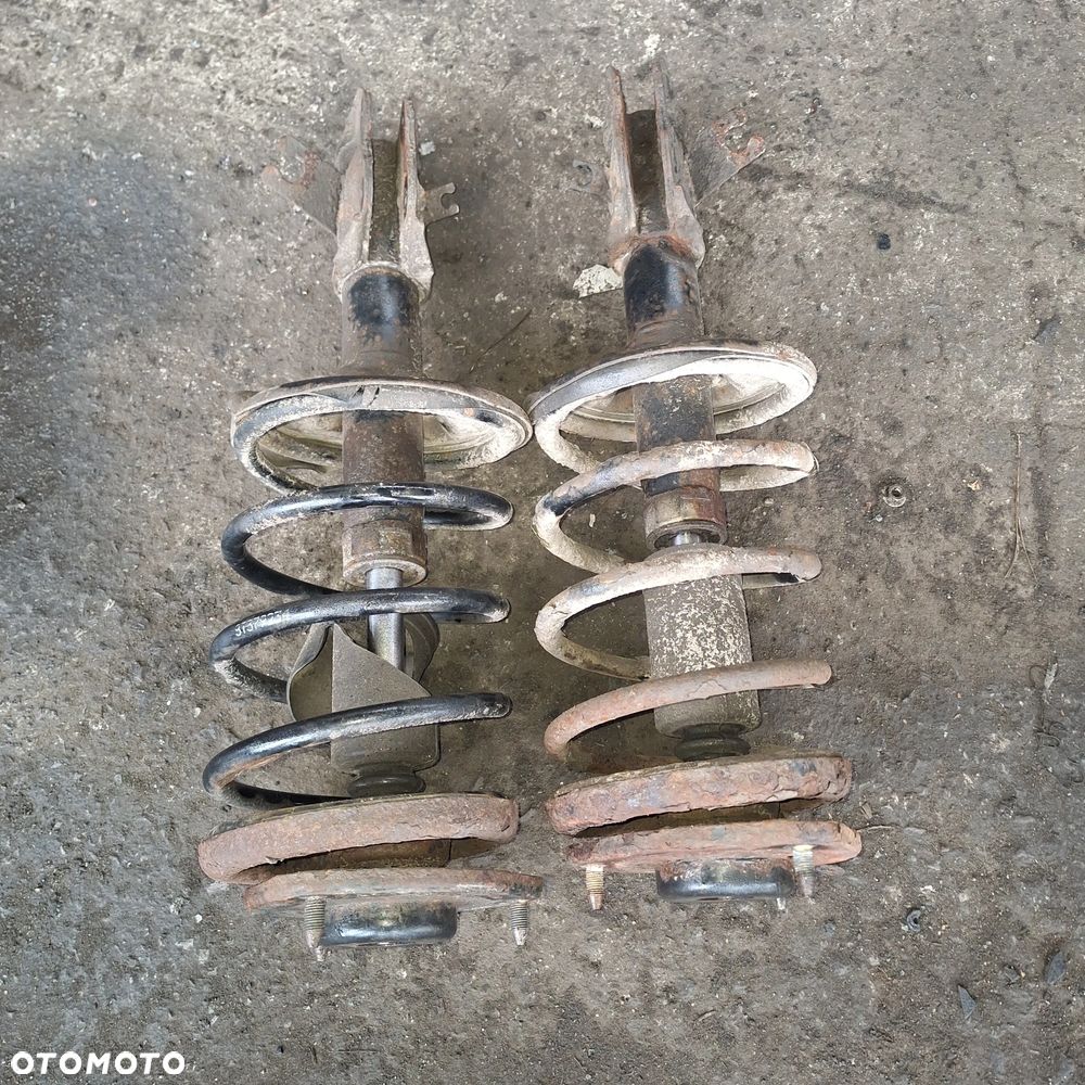 AMORTYZATOR MCPERSON ZWROTNICA PIASTA LEWA PRAWA PRAWY PRZOD MITSUBISHI CARISMA 1.6 16V 1.8 GDI VOLVO V40 S40 - 4