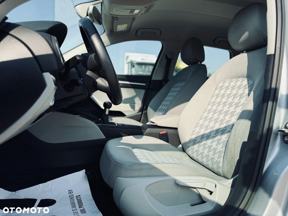 Audi A3 Sportback 1.6 TDI clean diesel Ambiente - 23