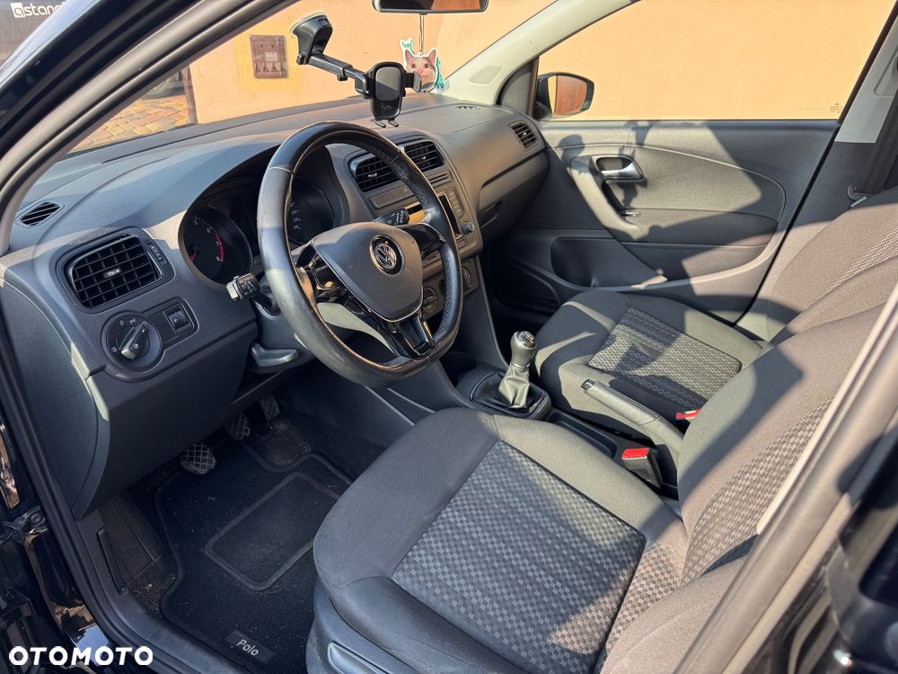 Volkswagen Polo 1.0 Comfortline - 17