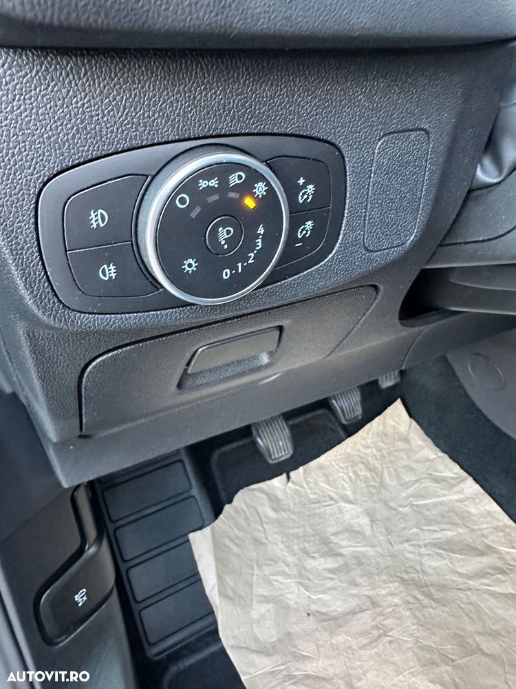 Ford Focus 2.0 EcoBlue Start-Stopp-System TITANIUM X - 23