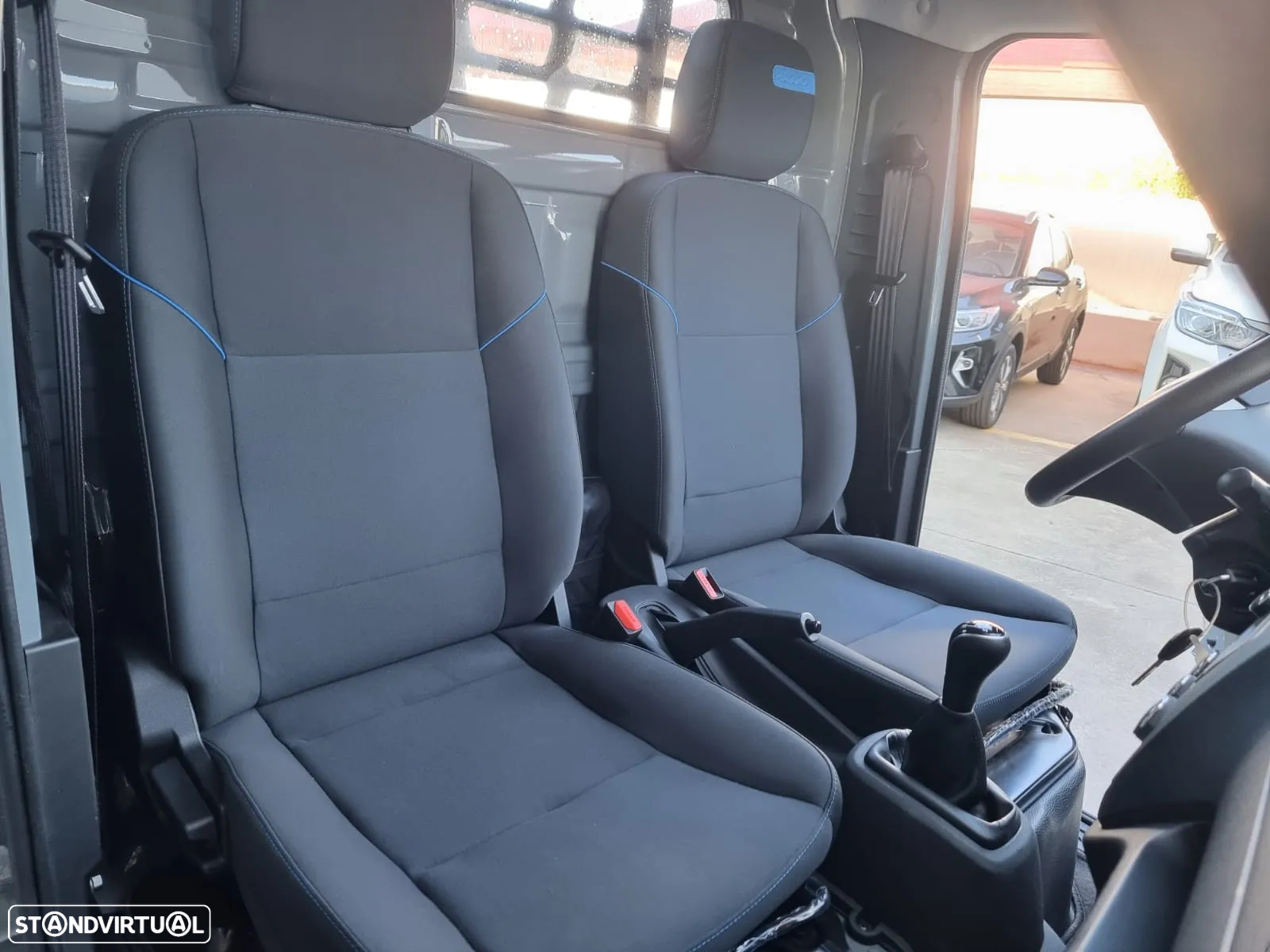 Piaggio NP6 2xRWD LR L2 - LPG +PACK TOP+ CX CARGA+PLATAFORMA - 16